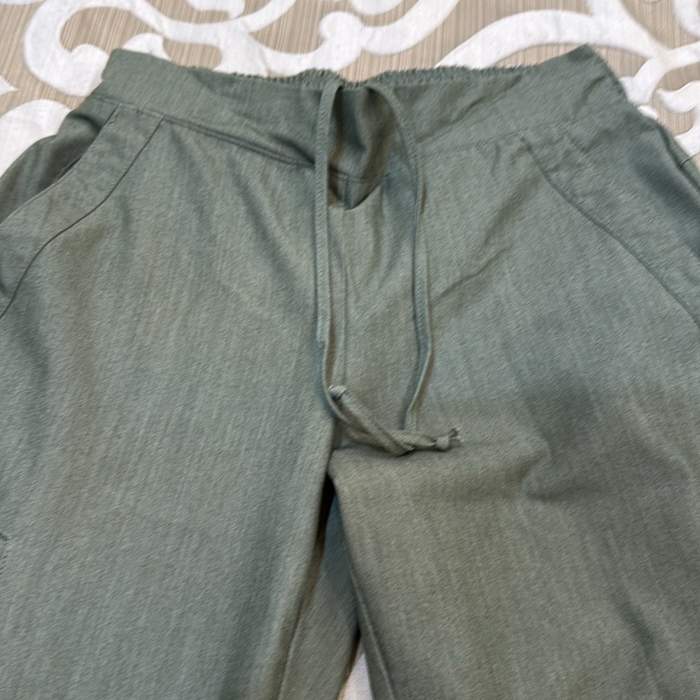 Grey's Anatomy Sage Green Scrub Top and pants - Picture 7 of 11